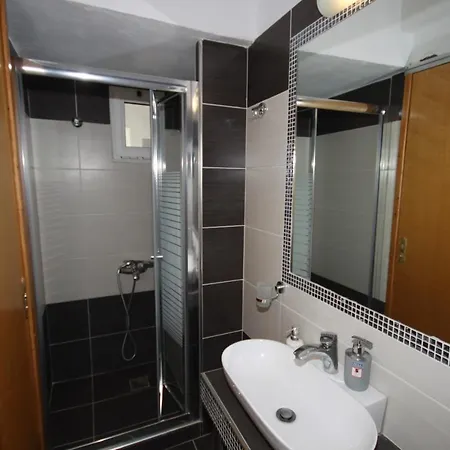 Zephyros Aparthotel *