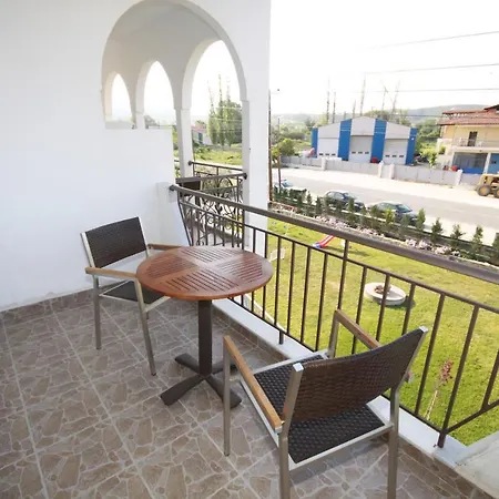 Aparthotel Zephyros Ormos Panagias