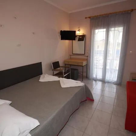 Zephyros Aparthotel *