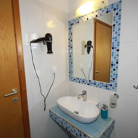 Zephyros Aparthotel