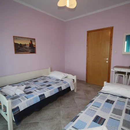 Апартхотел Zephyros 3*