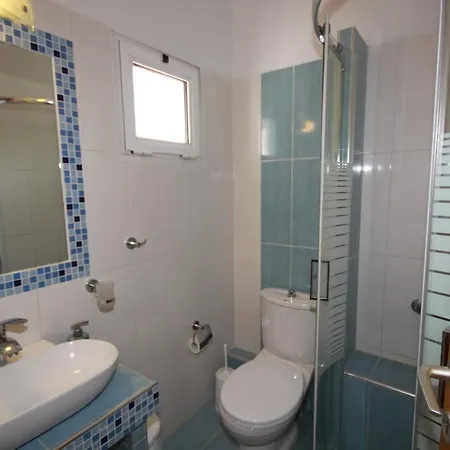 Zephyros Aparthotel Ormos Panagias